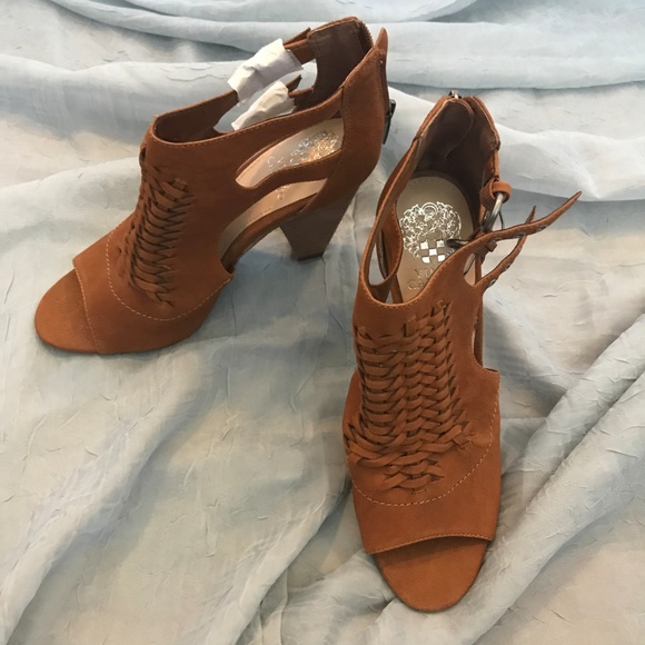 Vince Camuto Shoes - Picture 2 of 5